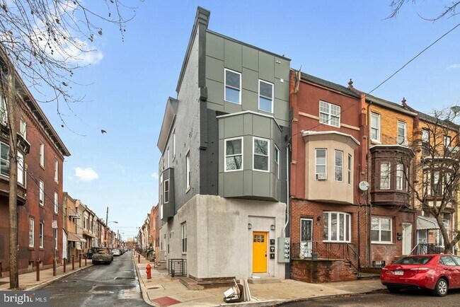 Photo - 2327 Wharton St Unit 2