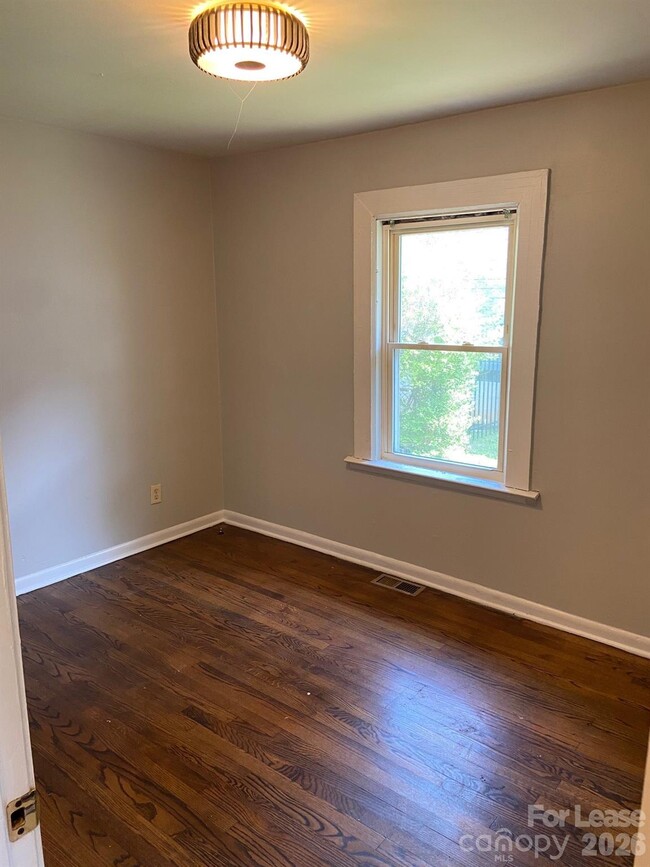 Photo - 1020 Rodey Ave