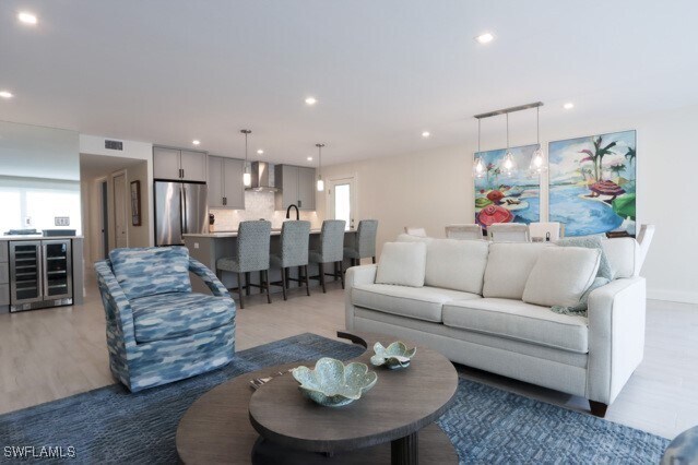 Photo - 2850 Gulf Shore Blvd N Unidad 102