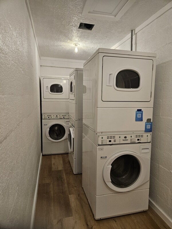 Photo - 415 N Beauregard St