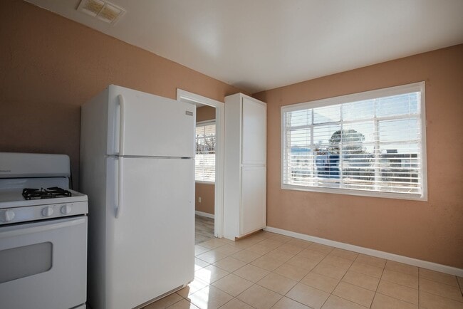 Photo - Cute 3 bedroom, 1 Bath Home on a large corner lot