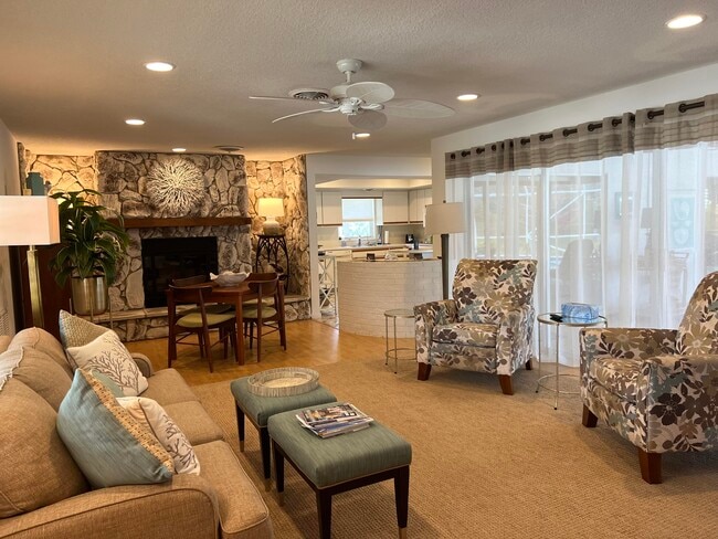 Photo - 180 Duval St