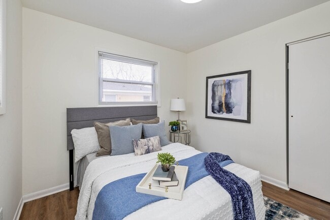 Photo - 2121-2123 Fairfax Road Unit 2121
