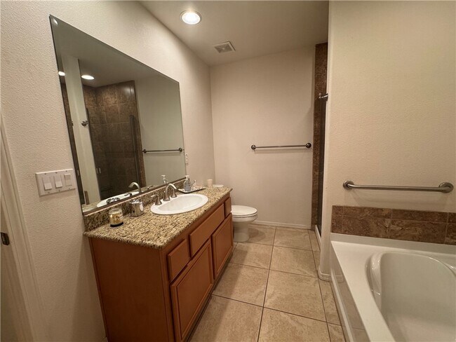 Photo - 3340 Landon Dr W Unit 1-103