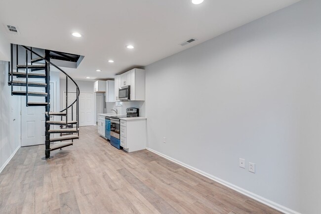 Photo - Brand New Luxury Temple Apartments Unit 2