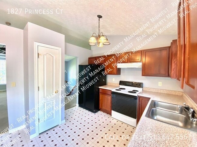 Photo - 1827 Princess Ct