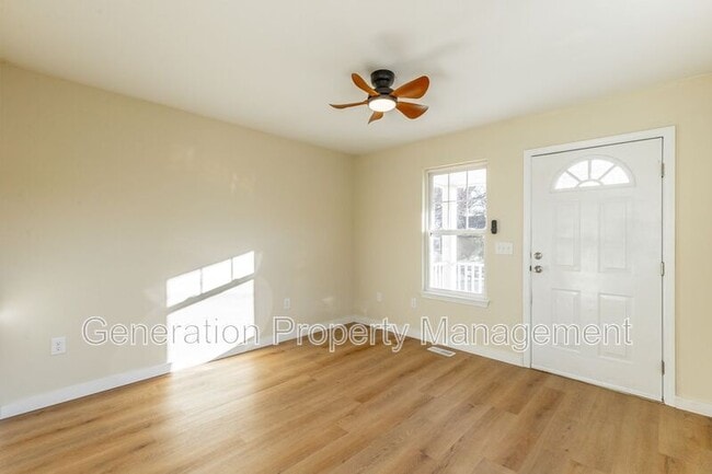 Photo - 2205 E 12th St Unidad A