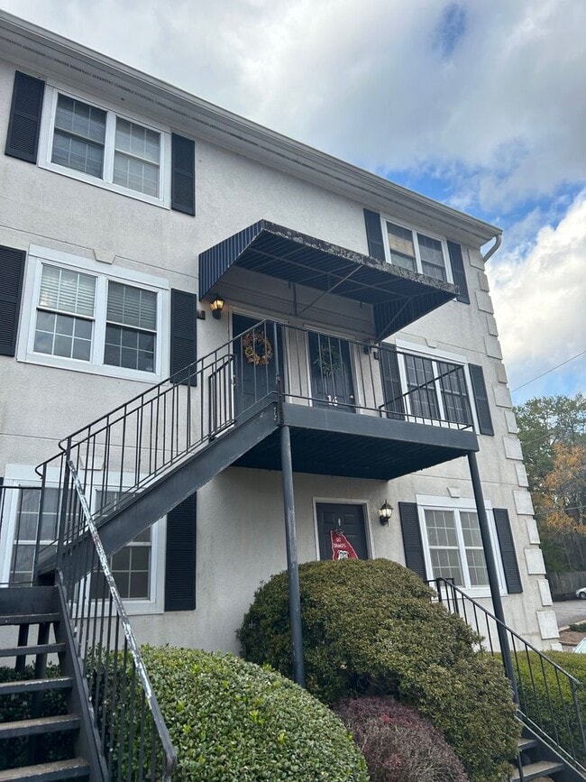 Photo - 188 Williams St