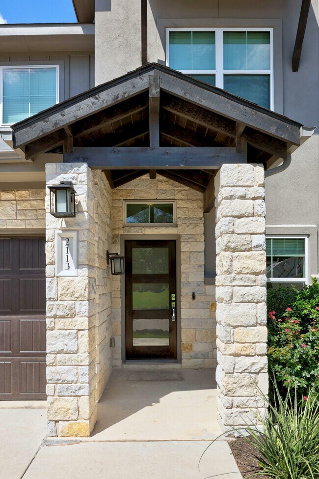 Photo - 2113 Local Rebel Lp