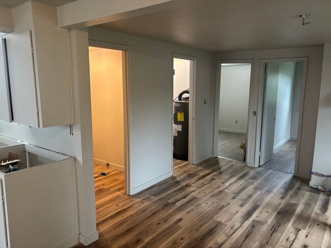 Photo - 148-150 Gregory Dr Unit 148 SE Gregory Drive