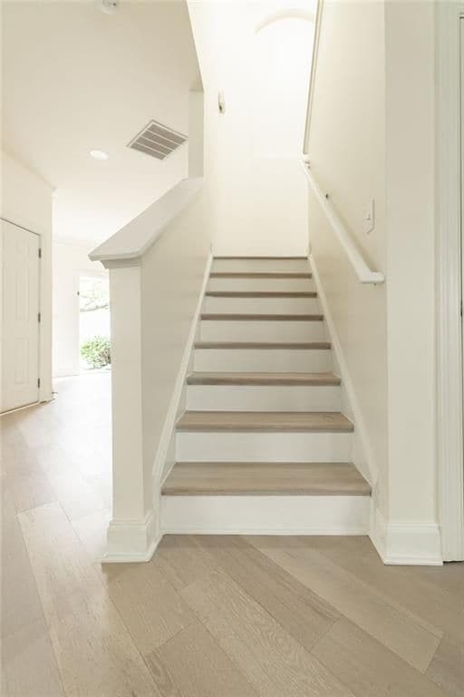 Photo - 2070 Cabela Dr