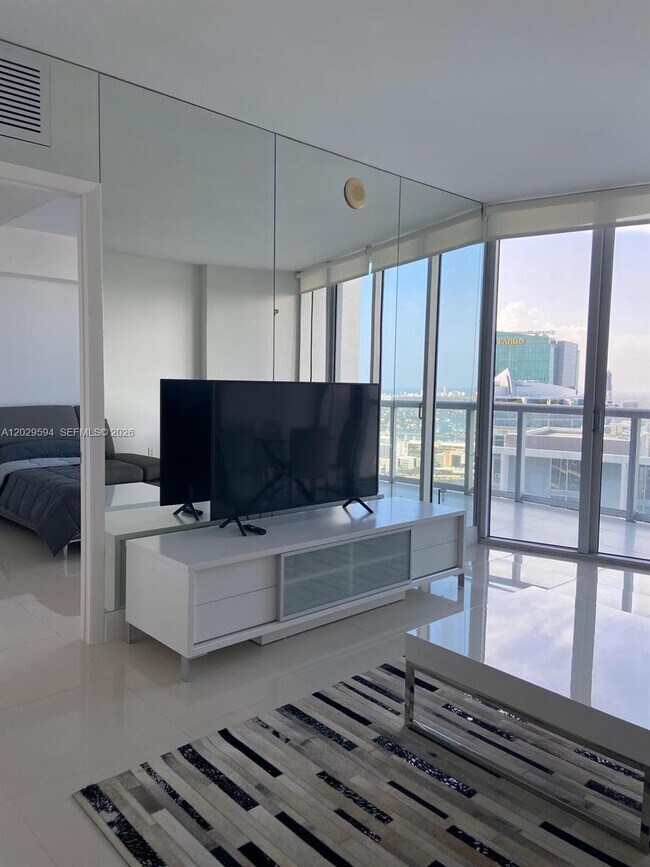 Photo - 495 Brickell Ave Unit 5706