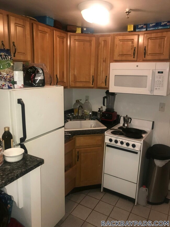 379 Commonwealth Ave Unit 2