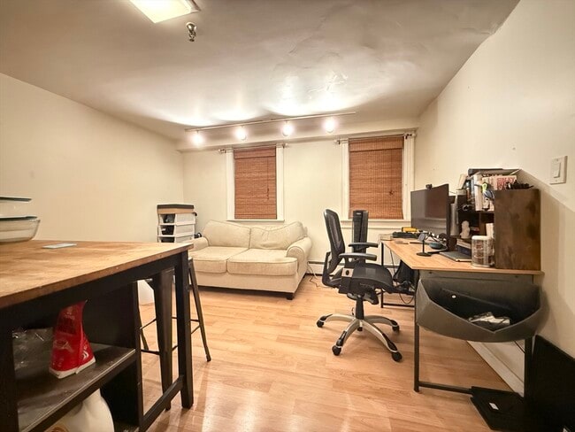 Photo - 259 Beacon St Unidad 2