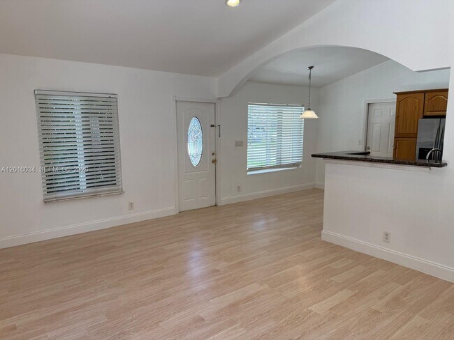 11143 Model Cir E