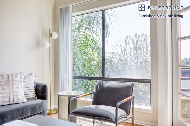 Photo - 11265 Morrison St Unit FL3-ID518