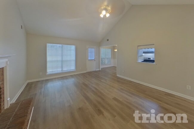 Photo - 511 Horseshoe Cir