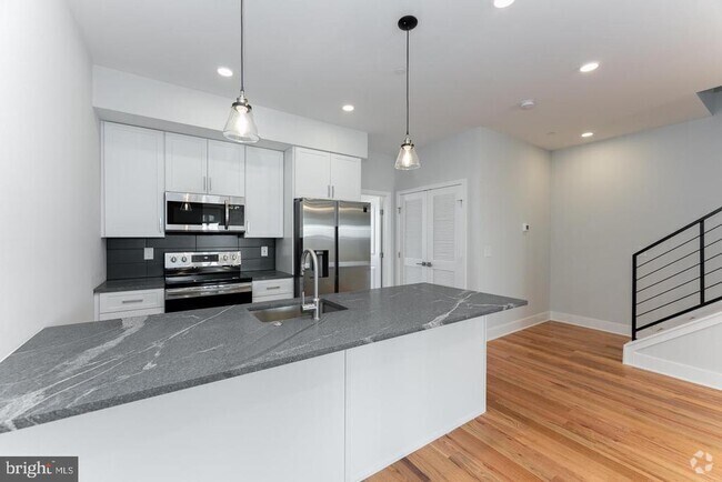 Building Photo - 2931 Salmon St Unit 3 Rental