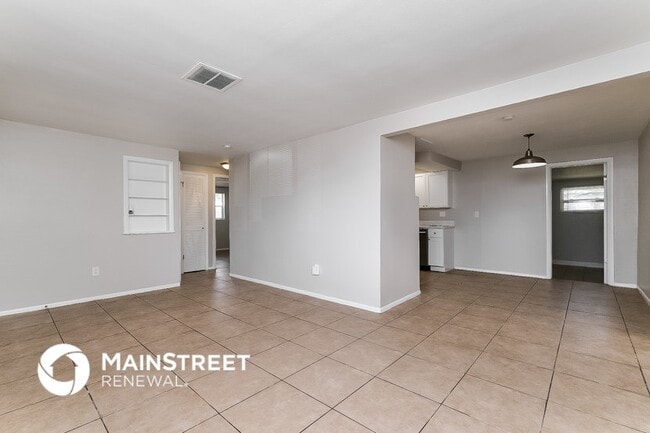Photo - 3542 Wiltshire Dr
