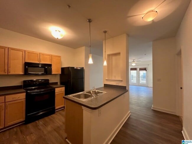 Building Photo - 2020 5th Ave N Unit 429 Rental