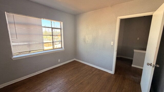 Photo - 2-Bedroom Townhome with Wood Floors Unidad Apt. 10