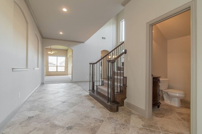 Photo - 917 Lake Meadow Ln