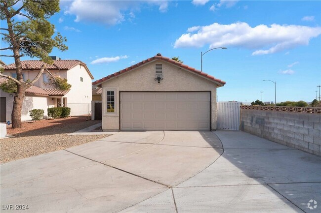 Building Photo - 900 Calico Hills Ct Rental