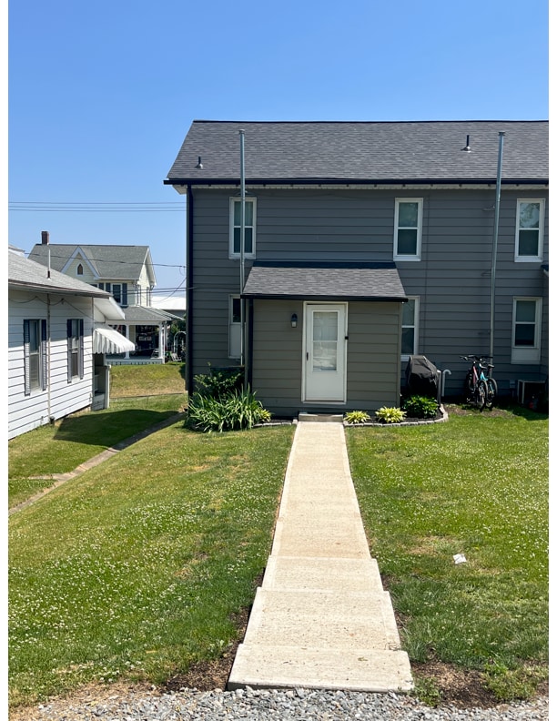 Back of House/Backyard