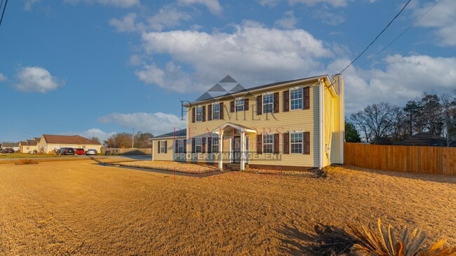 Photo - 19 Whippoorwill Ln