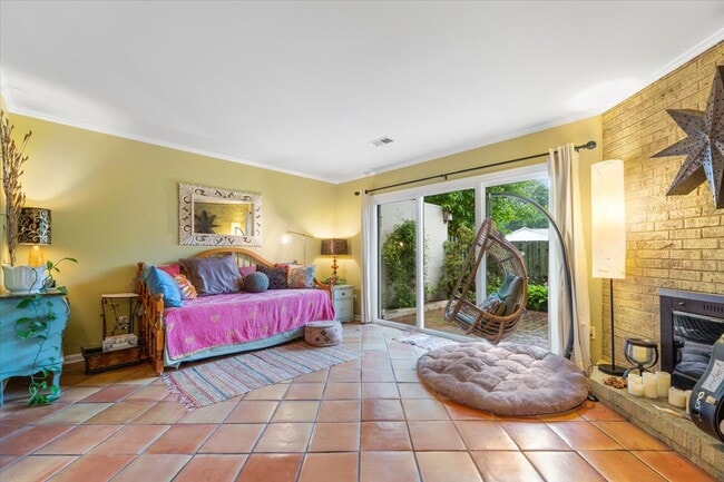 Photo - 4838 Tower Rd