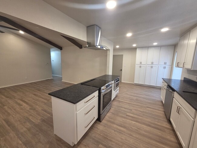 Photo - Remodeled 3 Bedroom in Bixby! Self-Showings Available!