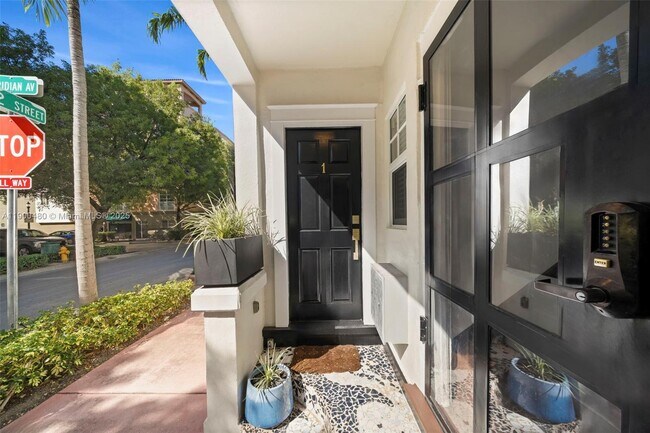 Photo - 739 2nd St Unidad 1