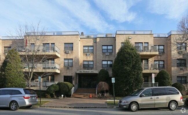 Photo - 1 Overlook Ave