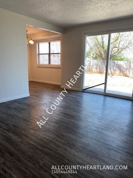 Photo - 1809 SE 12th St