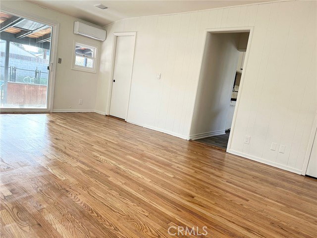 Photo - 6539 Blucher Ave