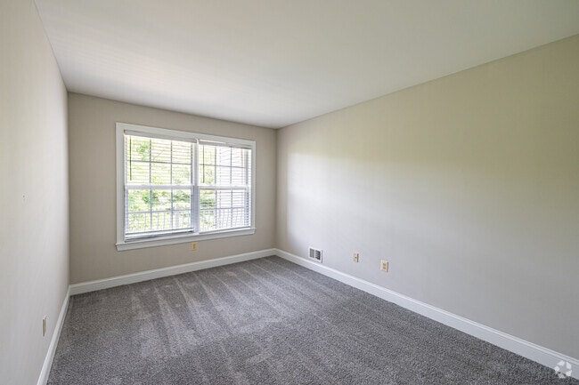 2BR, 2.5BA - 1,670SF - The Dublin - Bedroom