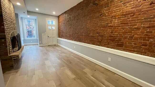 Photo - 1115 1/2 5th Street Northwest - A