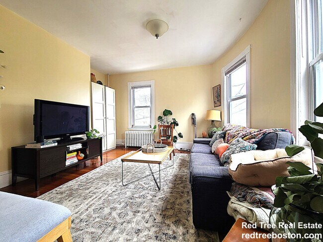 Photo - 215 Cypress St