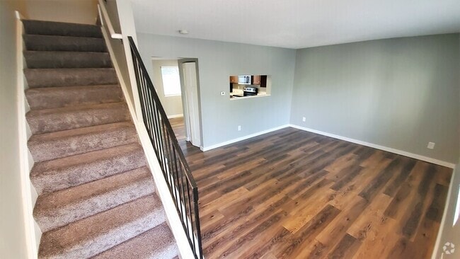 Building Photo - 448 N 18th Ave Rental