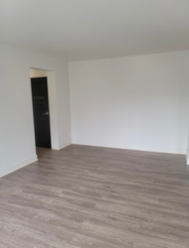 Photo - 70 Albert St Unit 21