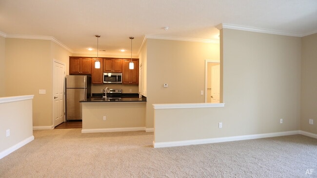 Deerfield Living Room/Kitchen