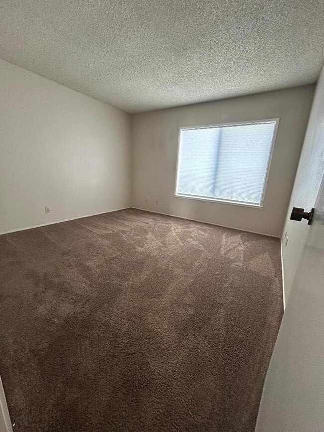 Photo - 6090 Montgomery Ct