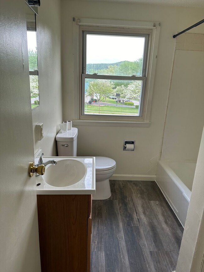 Photo - Bellefonte 3 bedroom townhouse available July! Unit 960-Q