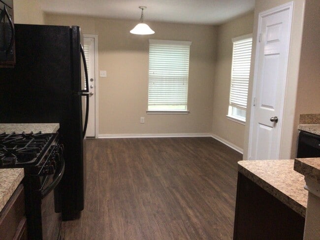 Photo - 22270 Queenbury Hills Dr