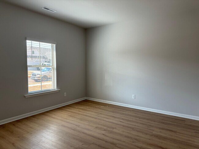 Photo - 12660 Whitcomb Cir