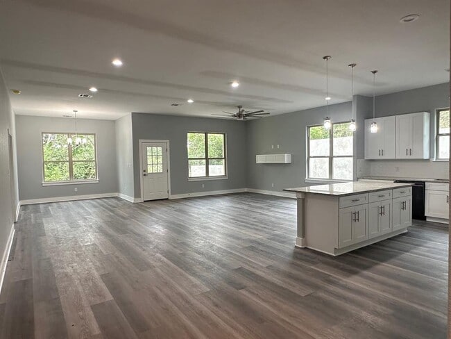 Photo - 142 Alele Dr