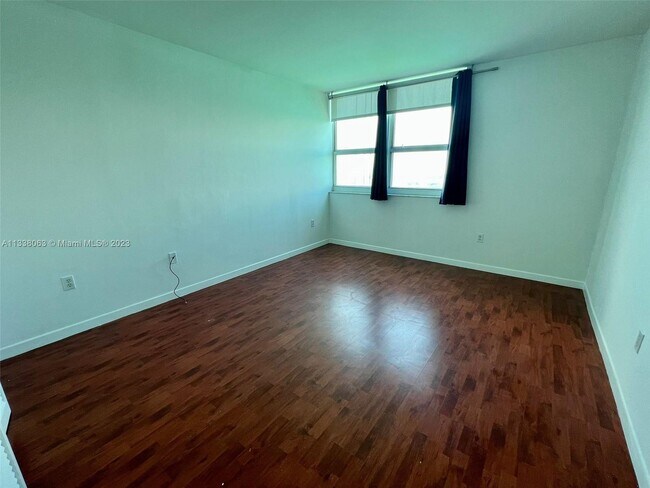 Photo - 650 West Ave Unit 2509