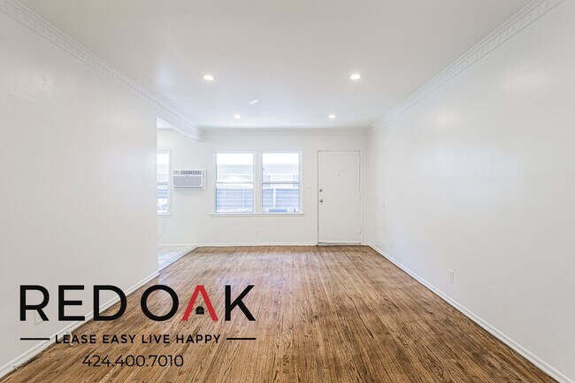 5832 Carlton Way Unidad 04