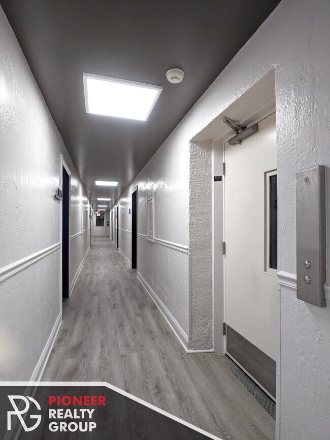 Photo - 1742 N Humboldt Blvd Unit 301