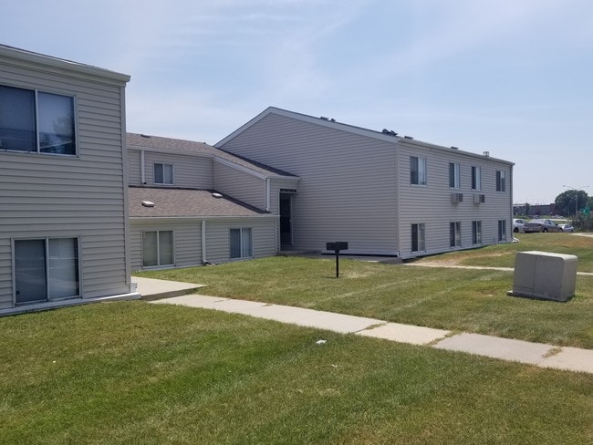 Photo - River Hills Apartments #2